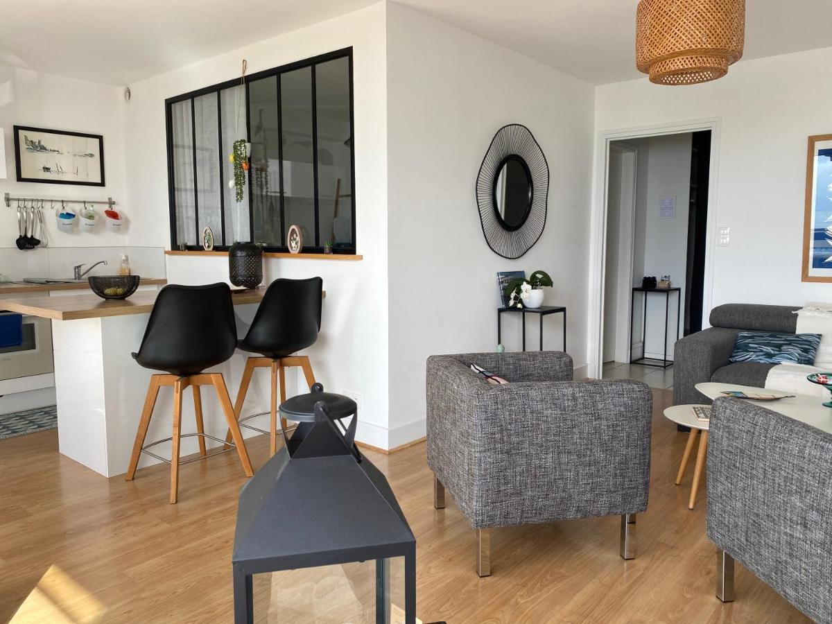 Splendide Vue Face A La Avec Garage Apartment